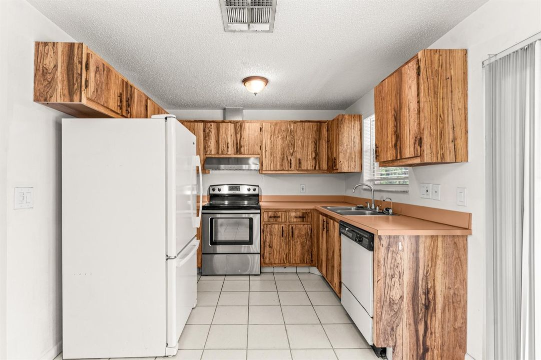 009-105BanyanCircle-Jupiter-FL-33458-FUL