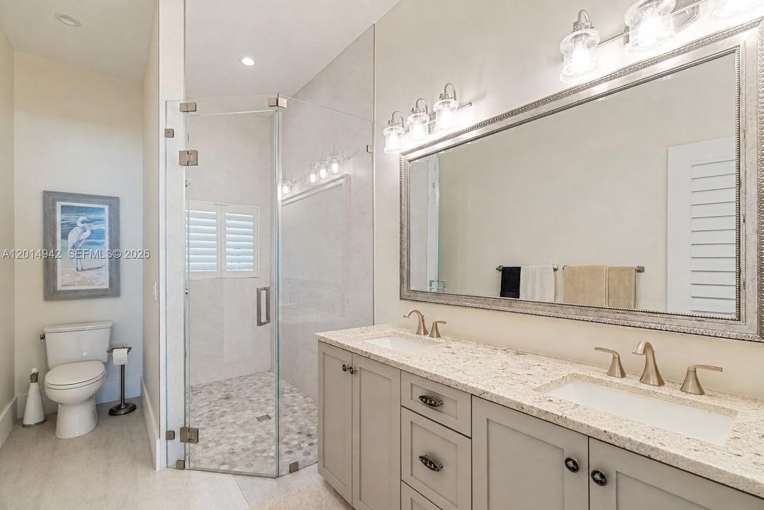 For Sale: $15,000,000 (3 beds, 2 baths, 1504 Square Feet)