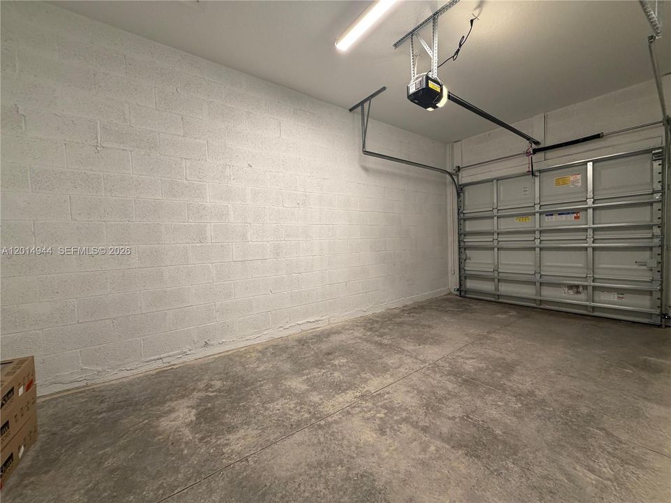 В аренду: $2,000 (2 спален, 2 ванн, 0 Квадратных фут)
