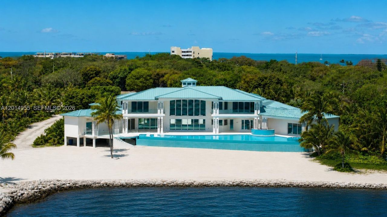 For Sale: $27,000,000 (5 beds, 6 baths, 8200 Square Feet)