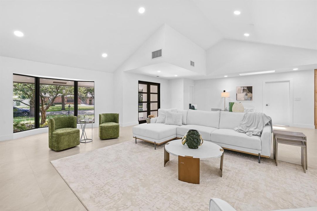 Living Room 4