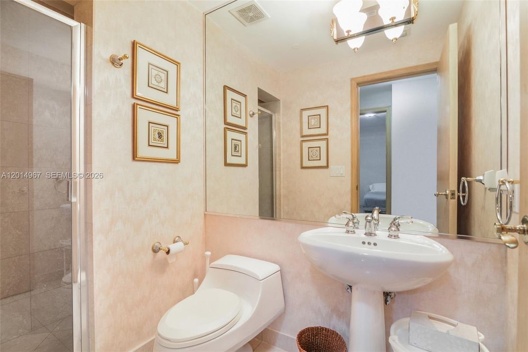 For Sale: $3,500,000 (2 beds, 2 baths, 2160 Square Feet)