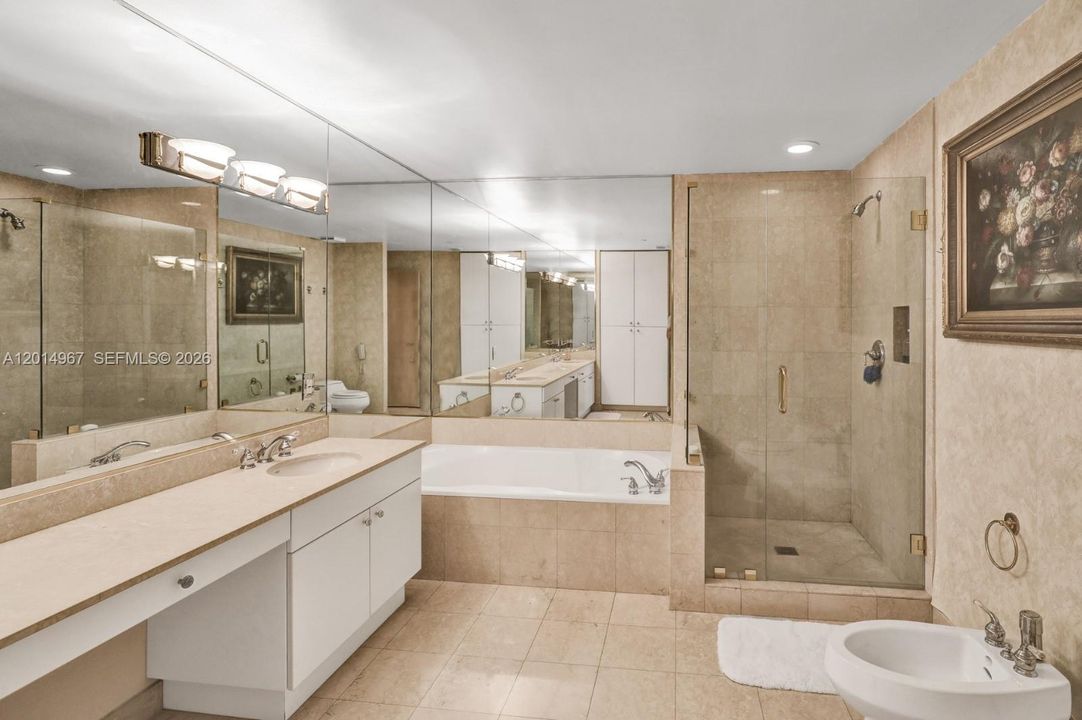 For Sale: $3,500,000 (2 beds, 2 baths, 2160 Square Feet)