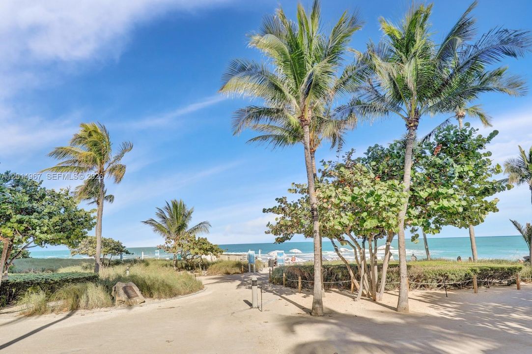 For Sale: $3,500,000 (2 beds, 2 baths, 2160 Square Feet)