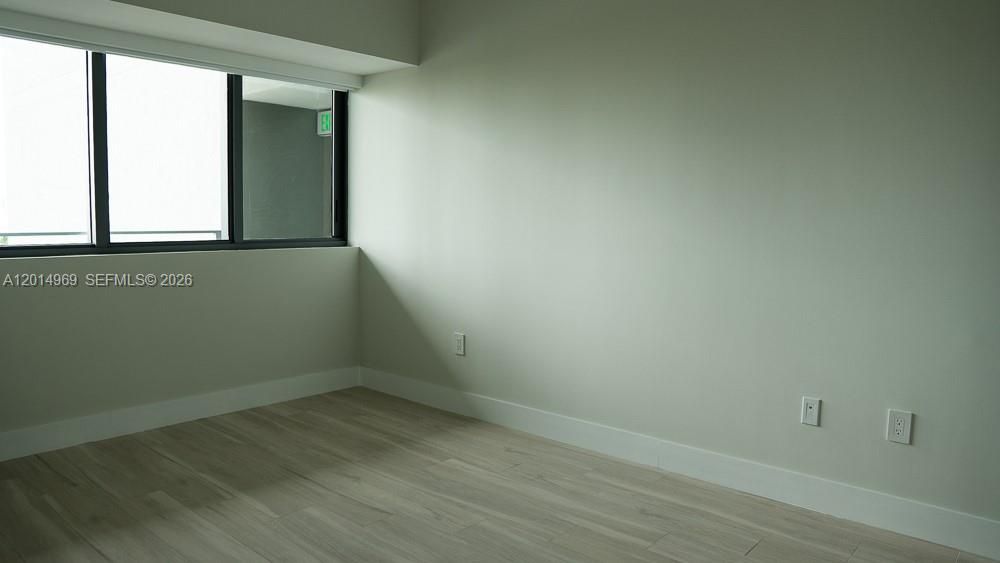 Active With Contract: $5,800 (2 beds, 3 baths, 1175 Square Feet)