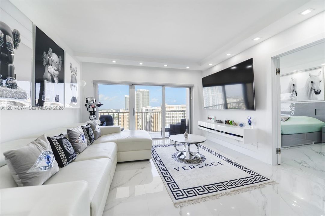 En Venta: $590,000 (1 camas, 1 baños, 870 Pies cuadrados)
