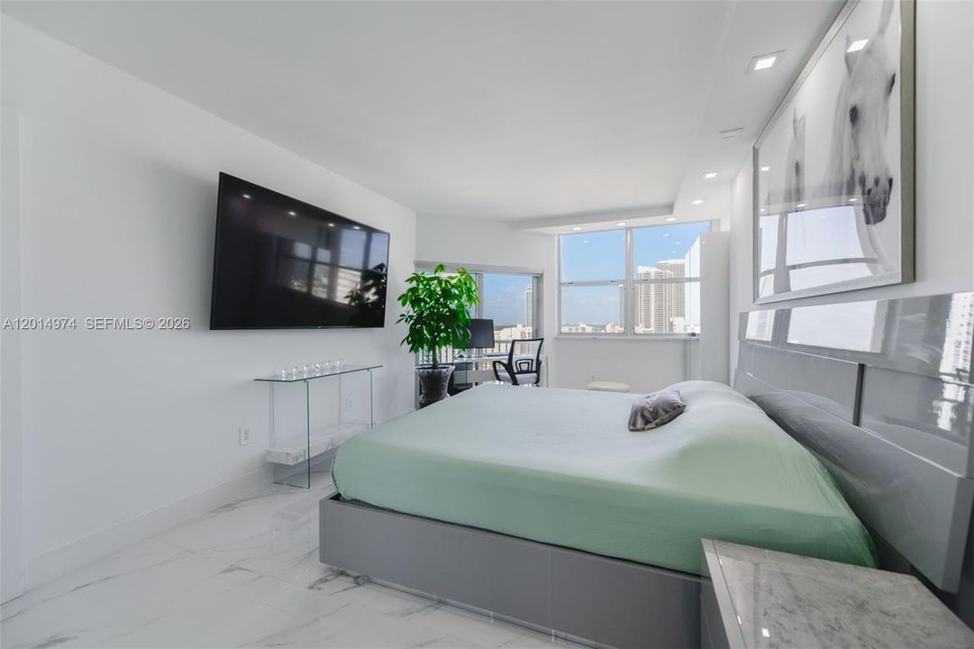 En Venta: $590,000 (1 camas, 1 baños, 870 Pies cuadrados)