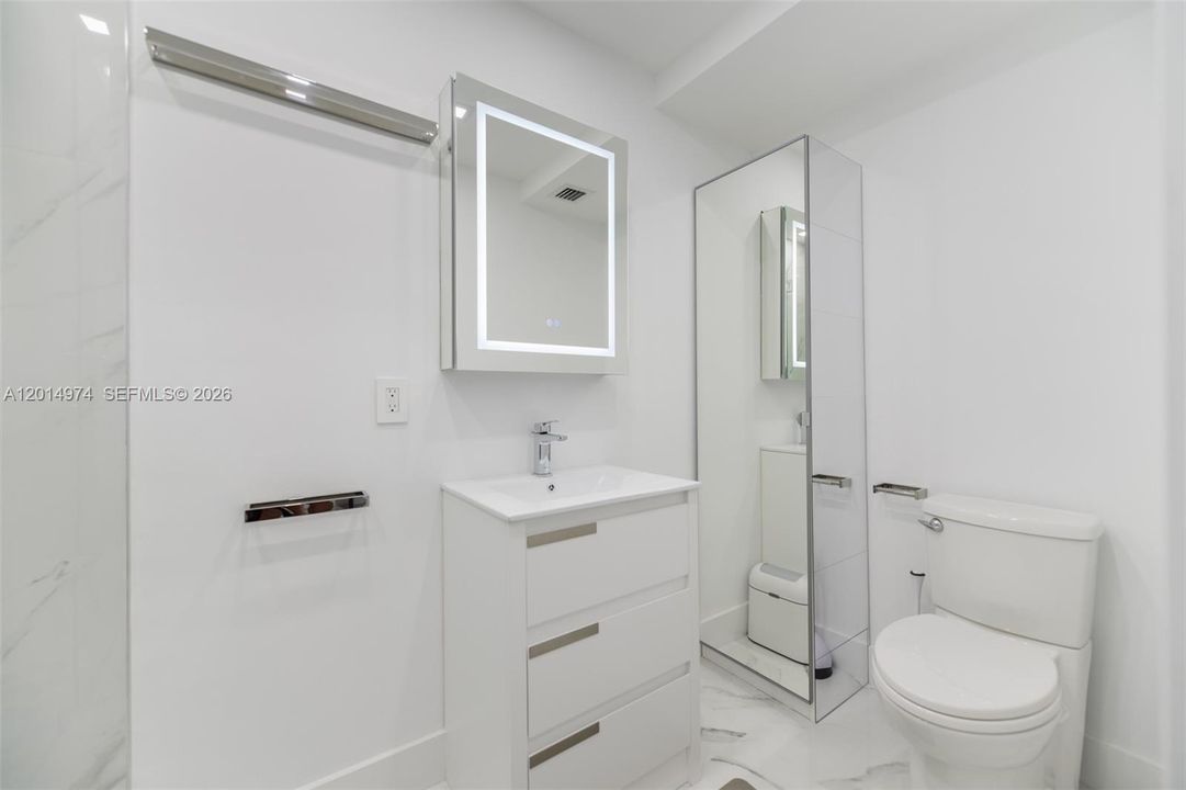 En Venta: $590,000 (1 camas, 1 baños, 870 Pies cuadrados)