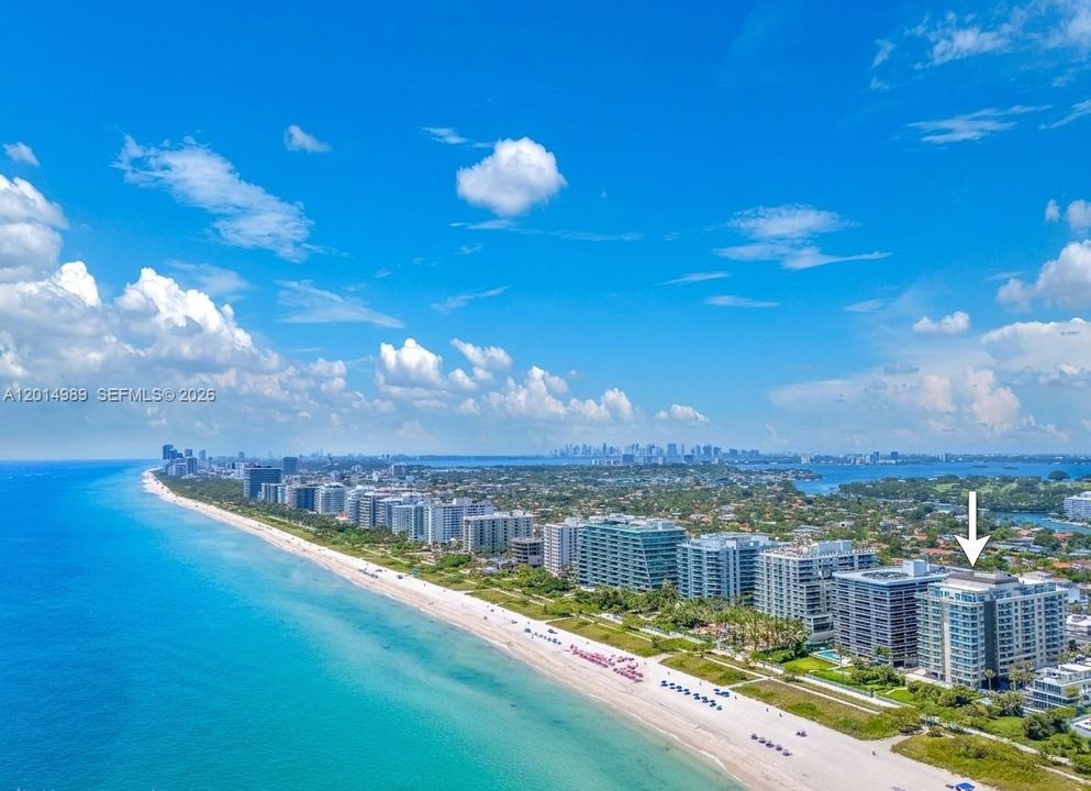 For Sale: $1,199,000 (2 beds, 2 baths, 927 Square Feet)
