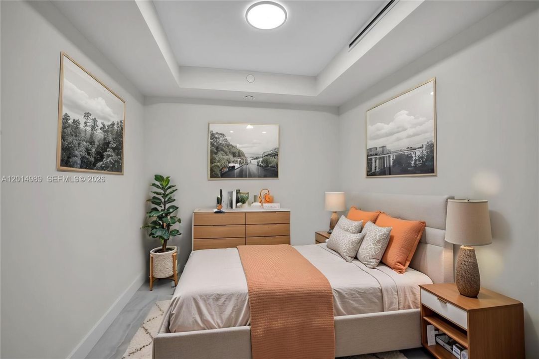 For Sale: $1,199,000 (2 beds, 2 baths, 927 Square Feet)
