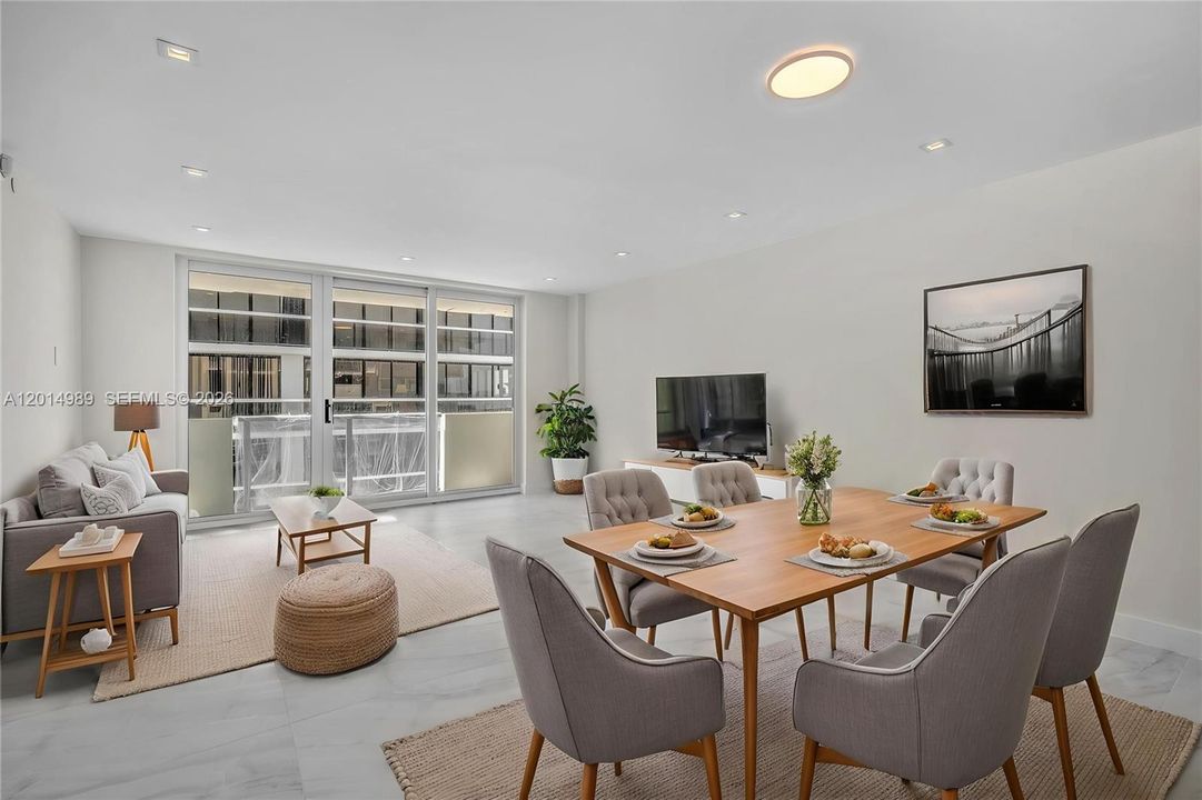 For Sale: $1,199,000 (2 beds, 2 baths, 927 Square Feet)