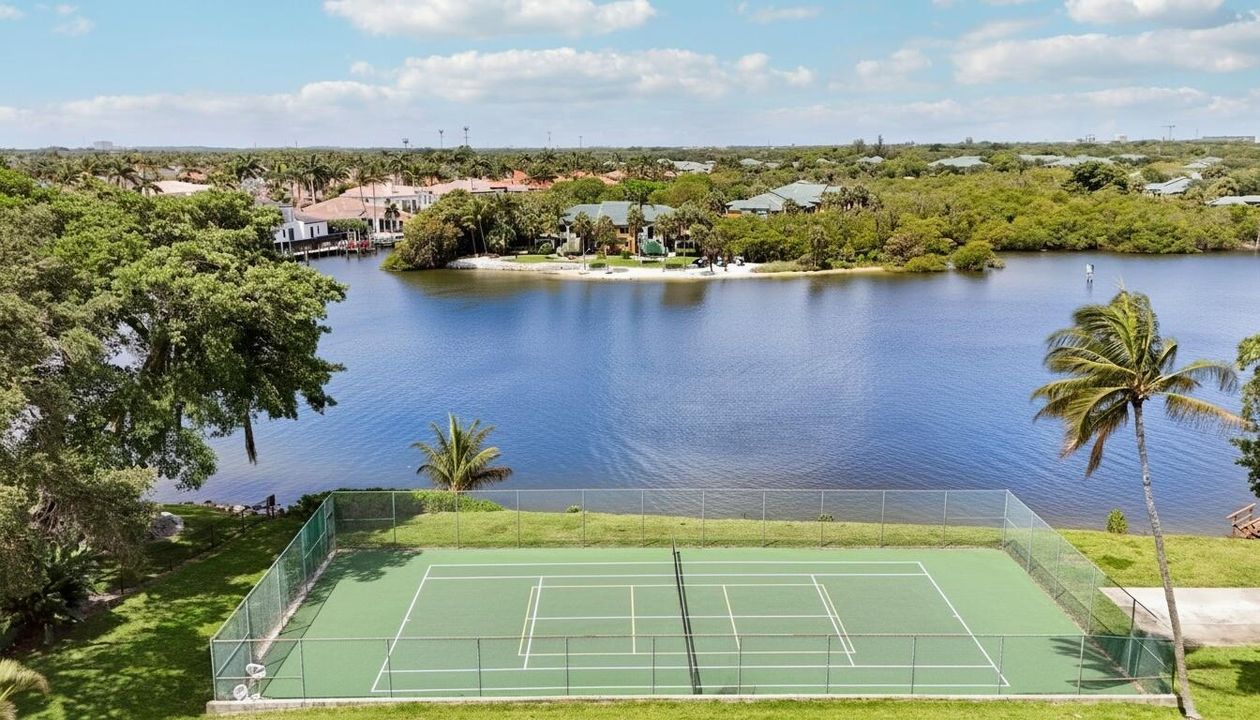 Waterfront Tennis & Pickle Ball Courts