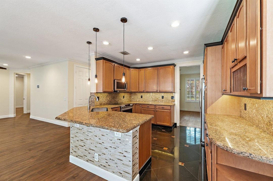 040-1138SWLighthouseDr-PalmCity-SMALL
