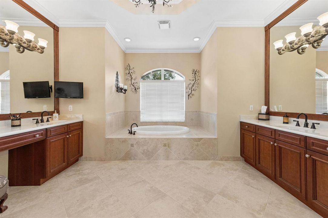 15 Bathroom 01