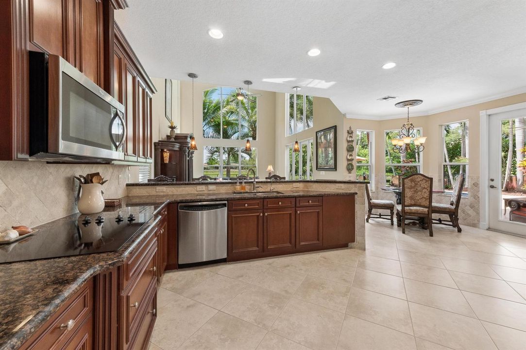 27 Kitchen 04