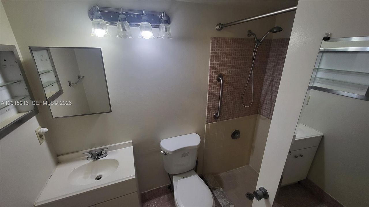 En Renta: $1,400 (1 camas, 1 baños, 684 Pies cuadrados)