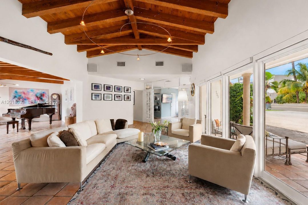 For Sale: $5,499,000 (5 beds, 4 baths, 2663 Square Feet)