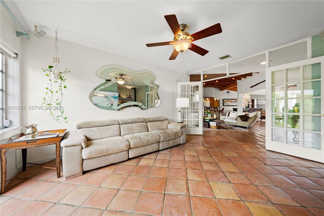 For Sale: $5,499,000 (5 beds, 4 baths, 2663 Square Feet)