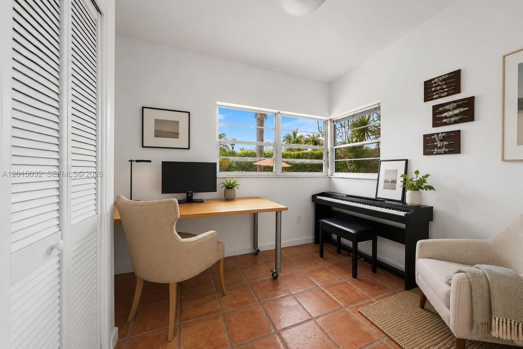 For Sale: $5,499,000 (5 beds, 4 baths, 2663 Square Feet)