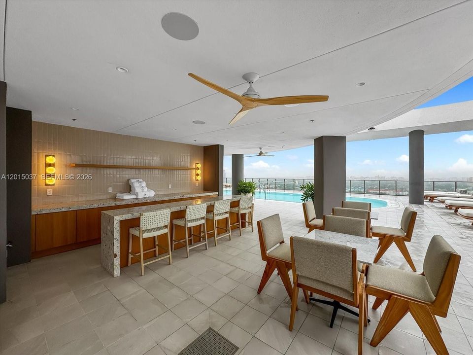 En Venta: $3,175,000 (3 camas, 3 baños, 1661 Pies cuadrados)