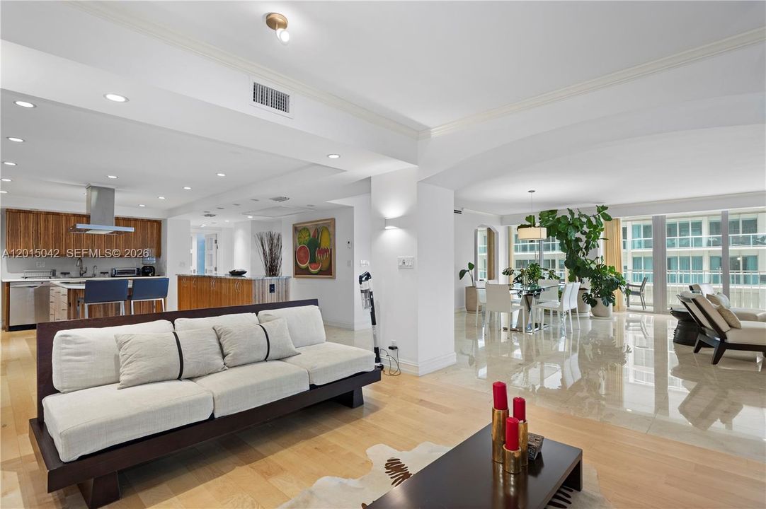 For Sale: $3,999,000 (3 beds, 3 baths, 3340 Square Feet)