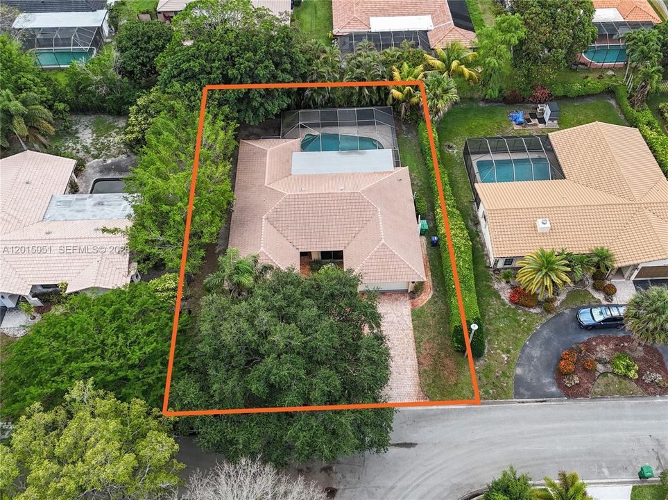 Activo con contrato: $674,999 (4 camas, 2 baños, 2268 Pies cuadrados)