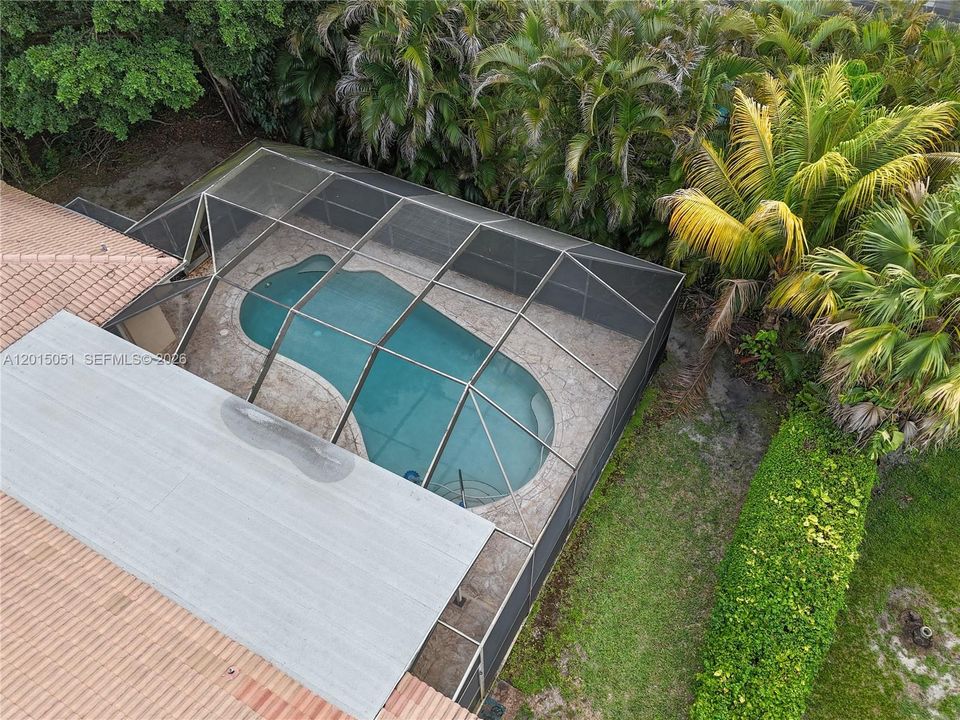 Activo con contrato: $674,999 (4 camas, 2 baños, 2268 Pies cuadrados)