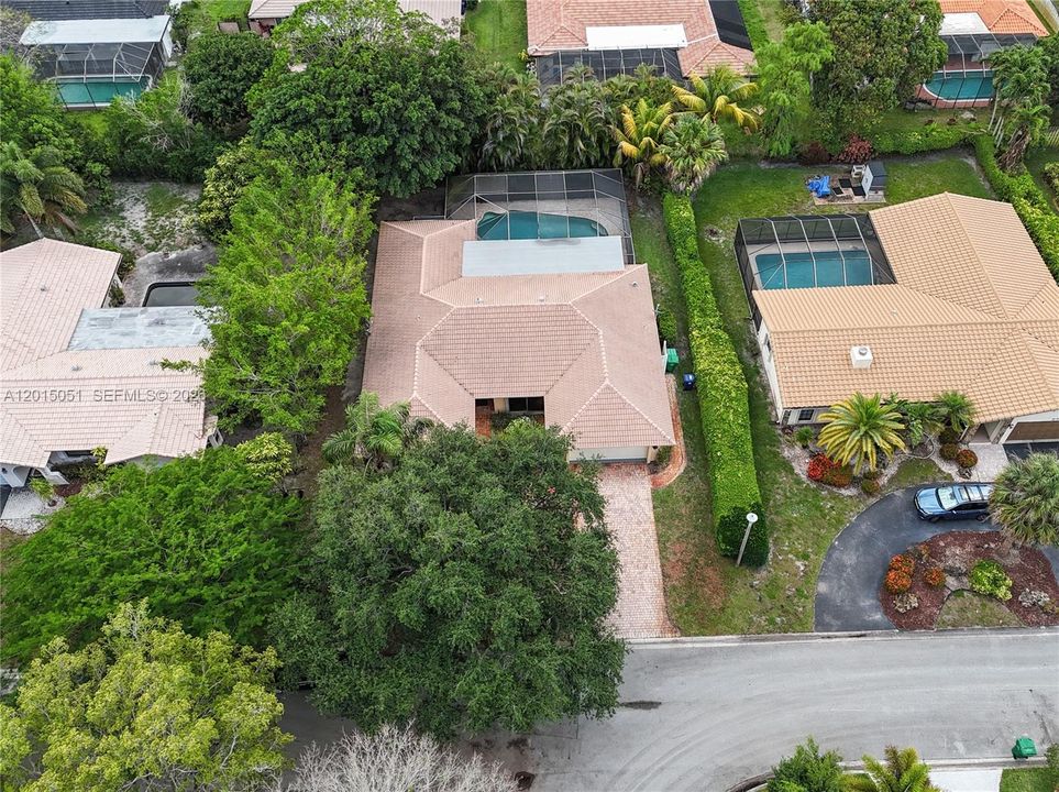 Activo con contrato: $674,999 (4 camas, 2 baños, 2268 Pies cuadrados)