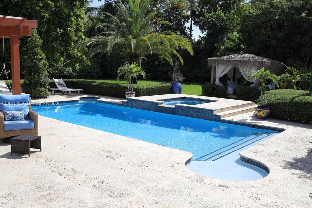 En Venta: $7,900,000 (5 camas, 4 baños, 4246 Pies cuadrados)