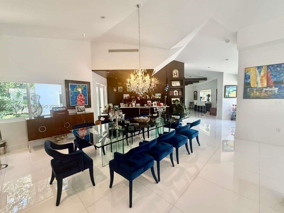 En Venta: $7,900,000 (5 camas, 4 baños, 4246 Pies cuadrados)