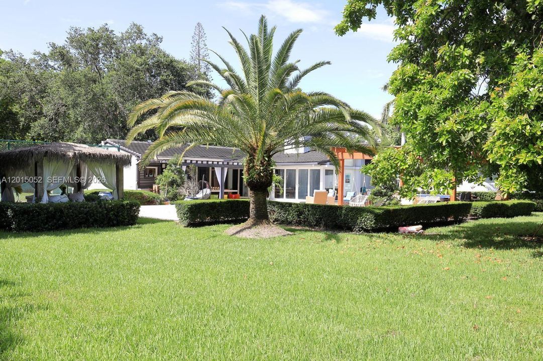 En Venta: $7,900,000 (5 camas, 4 baños, 4246 Pies cuadrados)