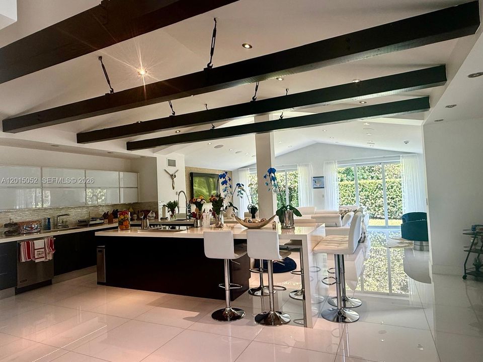 En Venta: $7,900,000 (5 camas, 4 baños, 4246 Pies cuadrados)