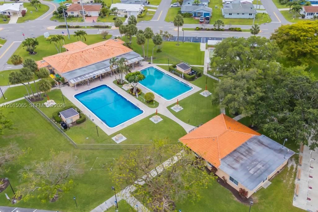 En Venta: $385,000 (2 camas, 2 baños, 1579 Pies cuadrados)
