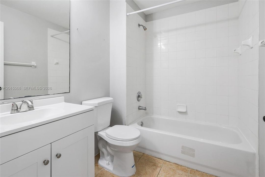 Active With Contract: $3,150 (3 beds, 2 baths, 1727 Square Feet)