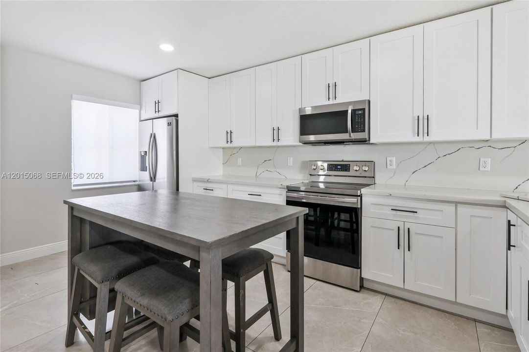 Active With Contract: $3,150 (3 beds, 2 baths, 1727 Square Feet)