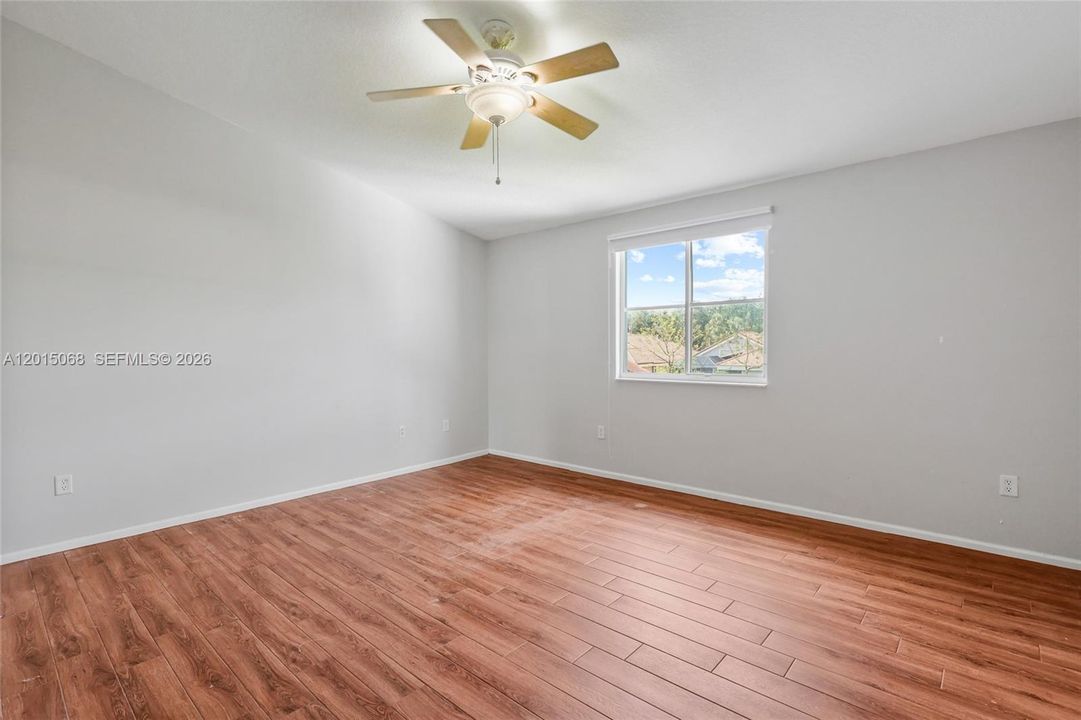 Active With Contract: $3,150 (3 beds, 2 baths, 1727 Square Feet)