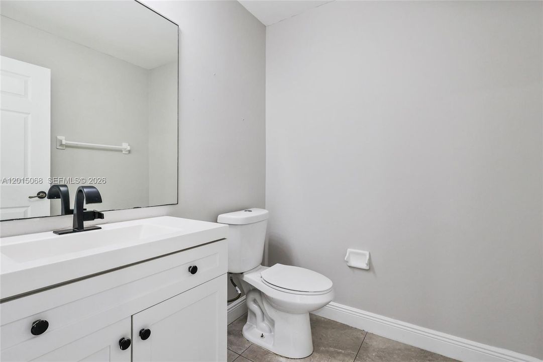 Active With Contract: $3,150 (3 beds, 2 baths, 1727 Square Feet)