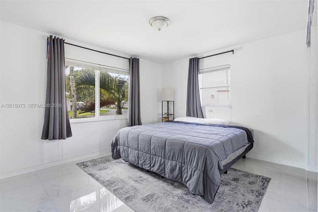 Activo con contrato: $339,000 (2 camas, 2 baños, 1398 Pies cuadrados)