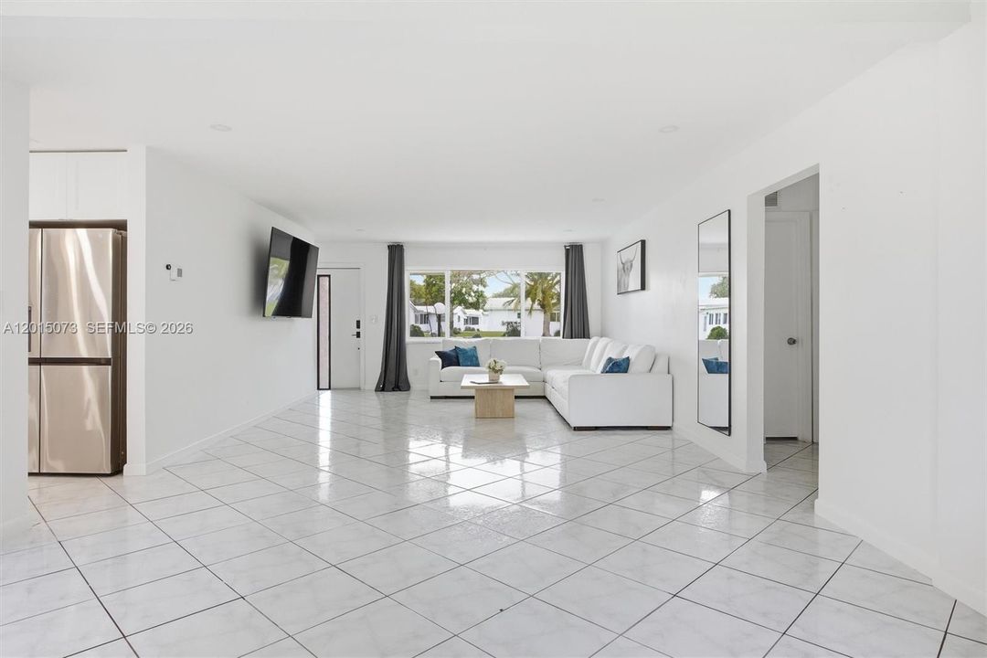 Activo con contrato: $339,000 (2 camas, 2 baños, 1398 Pies cuadrados)