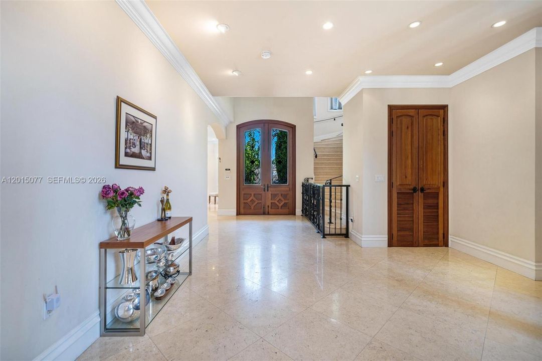 For Sale: $7,850,000 (6 beds, 6 baths, 5538 Square Feet)