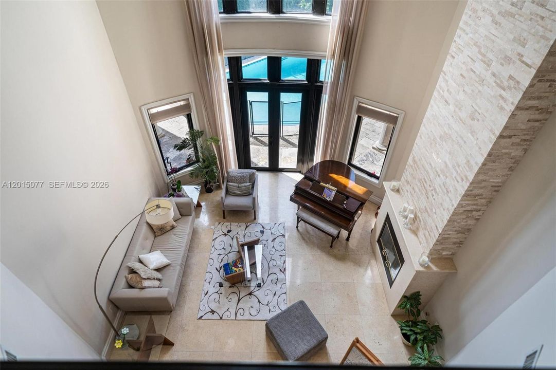 For Sale: $7,850,000 (6 beds, 6 baths, 5538 Square Feet)