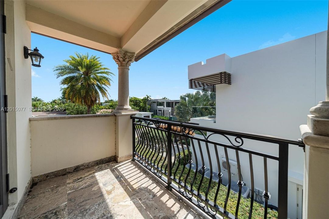 For Sale: $7,850,000 (6 beds, 6 baths, 5538 Square Feet)