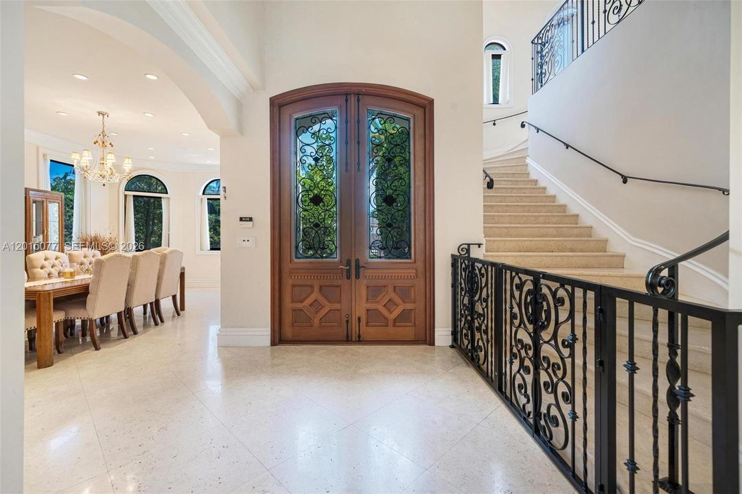 For Sale: $7,850,000 (6 beds, 6 baths, 5538 Square Feet)