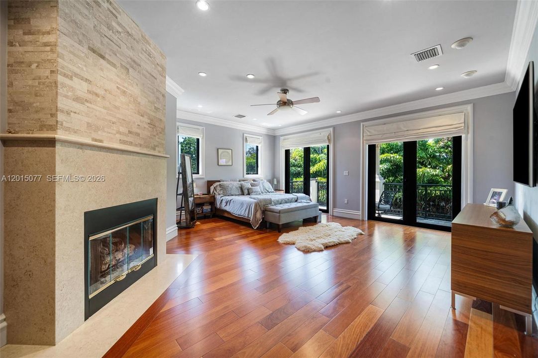 For Sale: $7,850,000 (6 beds, 6 baths, 5538 Square Feet)