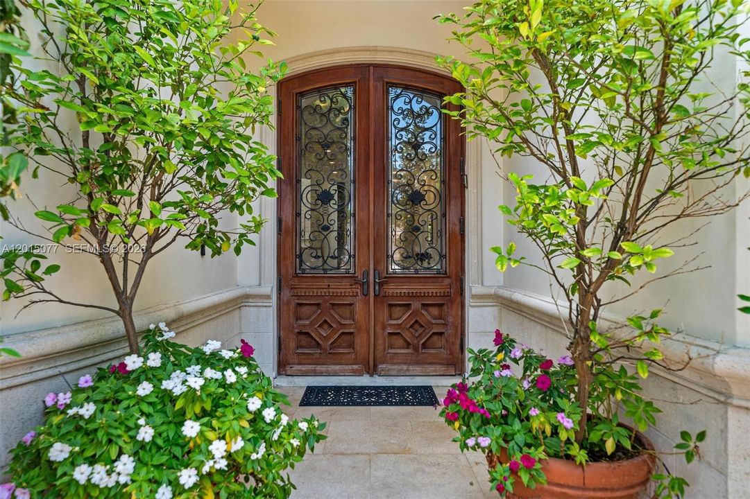 For Sale: $7,850,000 (6 beds, 6 baths, 5538 Square Feet)