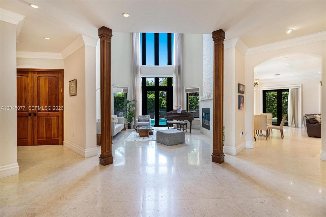 For Sale: $7,850,000 (6 beds, 6 baths, 5538 Square Feet)