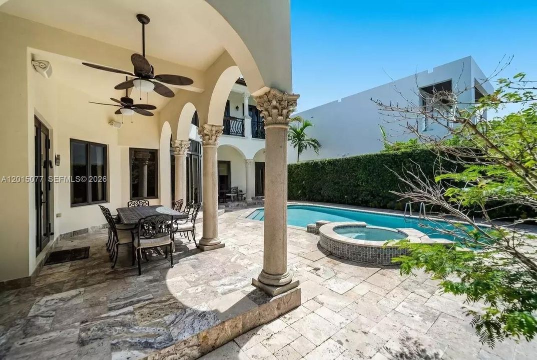 For Sale: $7,850,000 (6 beds, 6 baths, 5538 Square Feet)