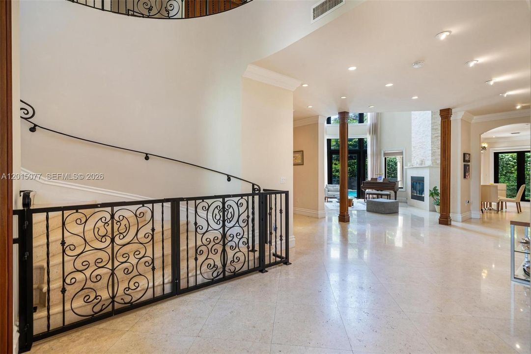 For Sale: $7,850,000 (6 beds, 6 baths, 5538 Square Feet)