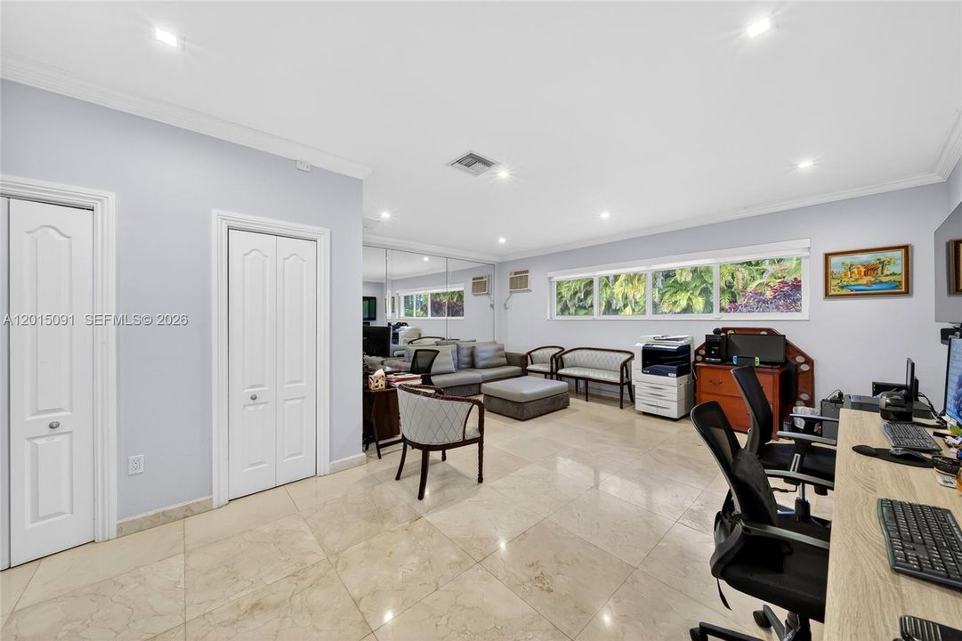 For Sale: $3,599,900 (5 beds, 4 baths, 4331 Square Feet)