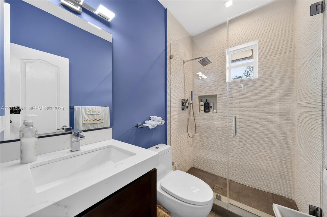 For Sale: $3,599,900 (5 beds, 4 baths, 4331 Square Feet)